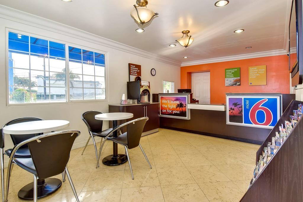 Motel 6 Garden Grove Buitenkant foto