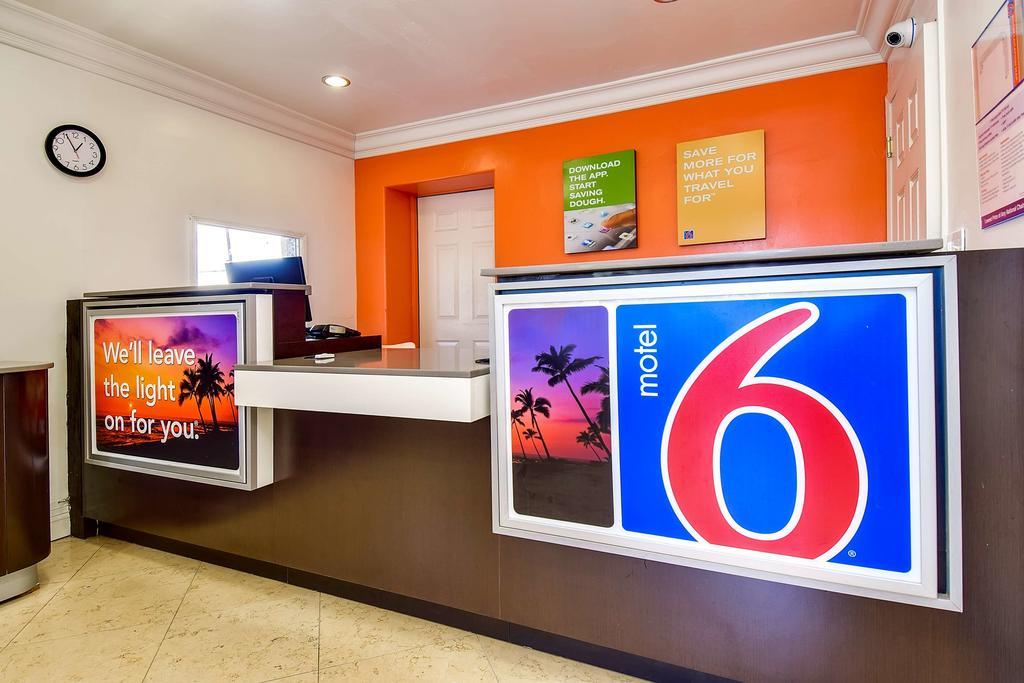 Motel 6 Garden Grove Buitenkant foto